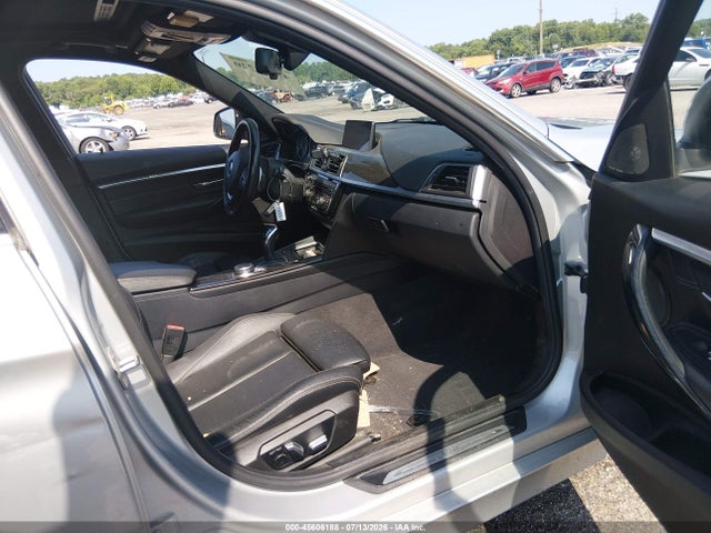 45606188 :رقم المزاد ، WBA8F1C59JAE97639 vin ، 2018 Bmw 328d Xdrive مزاد بيع