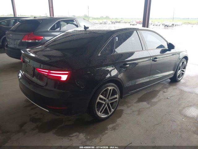Продажа на аукционе авто 2017 Audi A3 Premium, vin: WAUAUGFF3H1044140, номер лота: 45606190