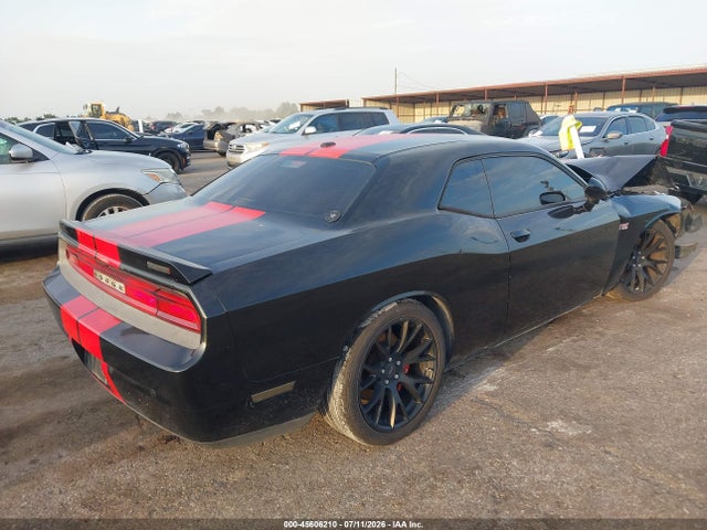 45606210 :رقم المزاد ، 2C3CDYCJ3DH611408 vin ، 2013 Dodge Challenger Srt8 مزاد بيع