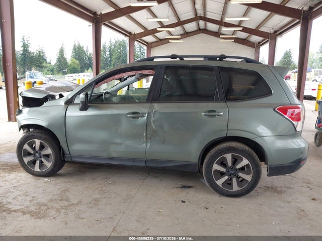 Subaru Forester 2.5i Premium 2017 JF2SJAGC9HH804498 Image 13