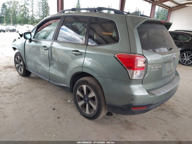Subaru Forester 2.5i Premium 2017 JF2SJAGC9HH804498 Image 3
