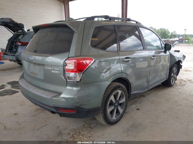 Subaru Forester 2.5i Premium 2017 JF2SJAGC9HH804498 Image 4