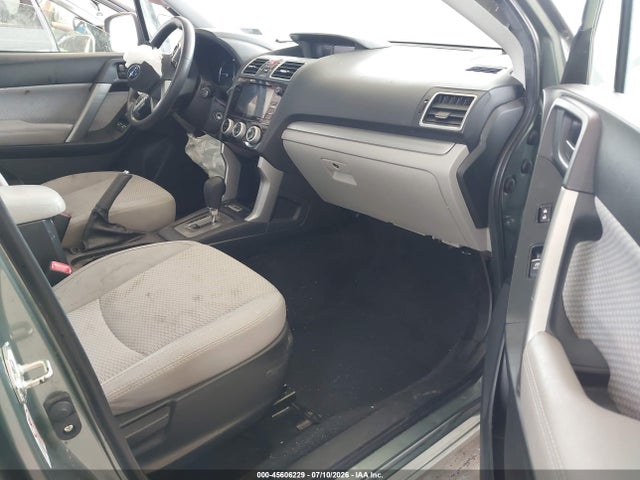 Subaru Forester 2.5i Premium 2017 JF2SJAGC9HH804498 Image 5