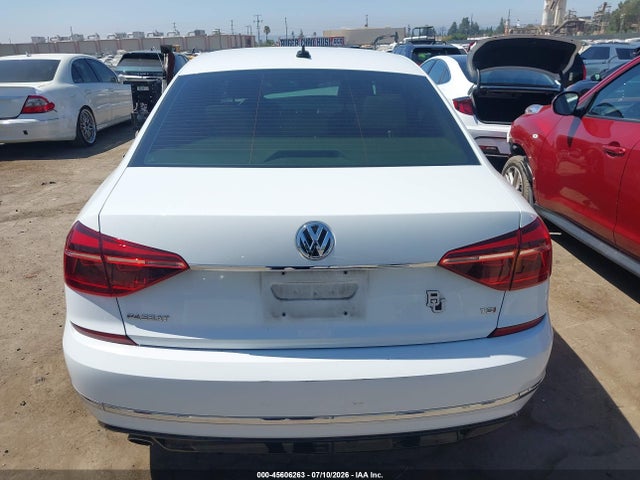 Продаж на аукціоні авто 2017 Volkswagen Passat 1.8t R-line, vin: 1VWDT7A34HC032970, номер лоту: 45606263
