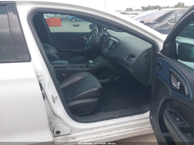 Продаж на аукціоні авто 2015 Chrysler 200 S, vin: 1C3CCCBG7FN661878, номер лоту: 45606264
