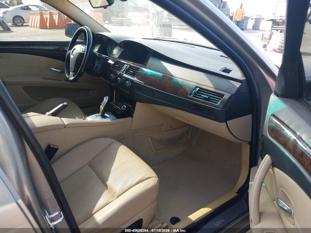 45606284 :رقم المزاد ، WBANU53538CT05417 vin ، 2008 Bmw 528i مزاد بيع