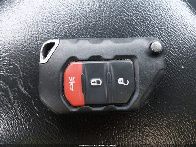 1C4HJXEG0LW172075 Jeep Wrangler Unlimited Sahara 4x4