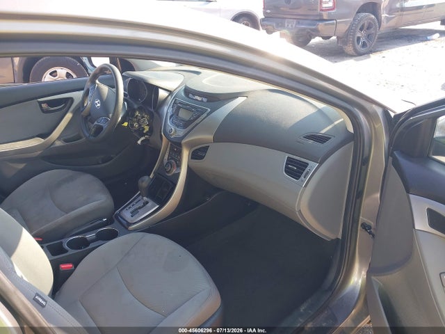 Продажа на аукционе авто 2013 Hyundai Elantra Gls, vin: 5NPDH4AE5DH203230, номер лота: 45606296