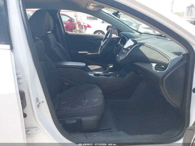1G1ZD5ST5RF177372 Chevrolet Malibu Fwd 1lt