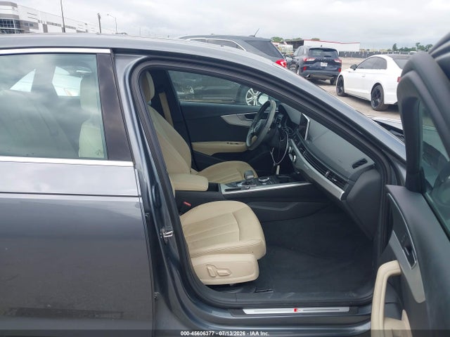 Продажа на аукционе авто 2017 Audi A4 Prestige, vin: WAUFNAF44HA030147, номер лота: 45606377