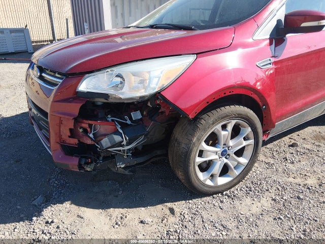 1FMCU9J90FUA51451 Ford Escape Titanium