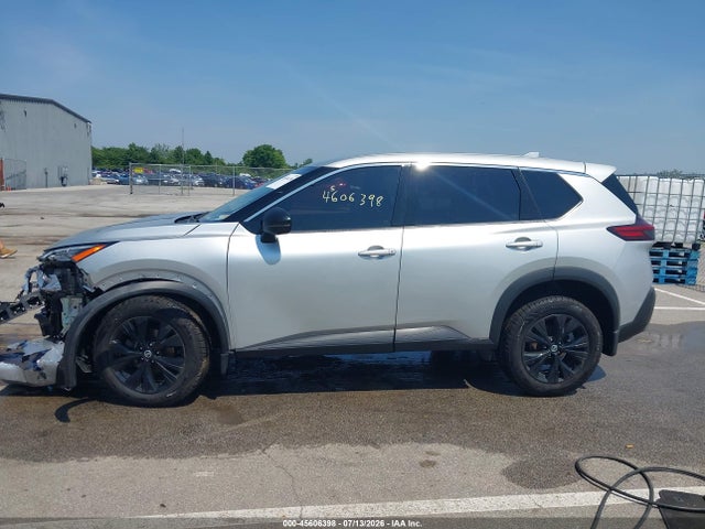 JN8AT3BB7MW209531 Nissan Rogue Sv Intelligent Awd