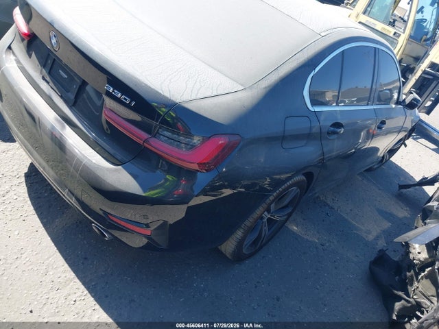 BMW 330I 2022 3MW5R1J04N8C41859 Image 4