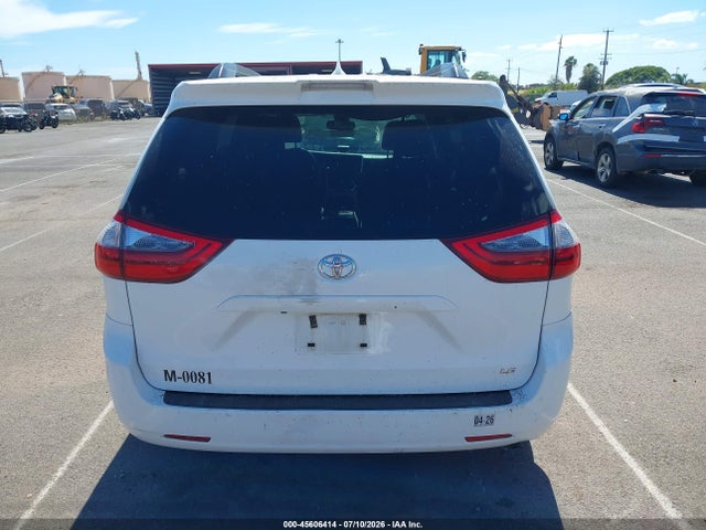Toyota SIENNA LE 2020 5TDKZ3DC4LS054181 Image 16