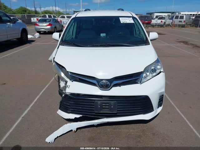 Toyota SIENNA LE 2020 5TDKZ3DC4LS054181 Image 18