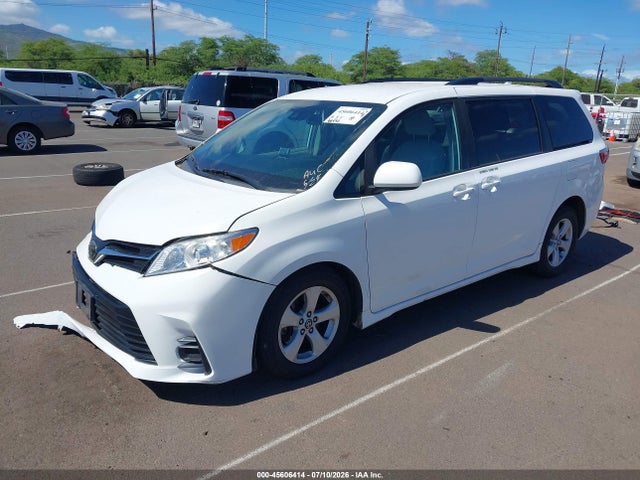 Toyota SIENNA LE 2020 5TDKZ3DC4LS054181 Image 2