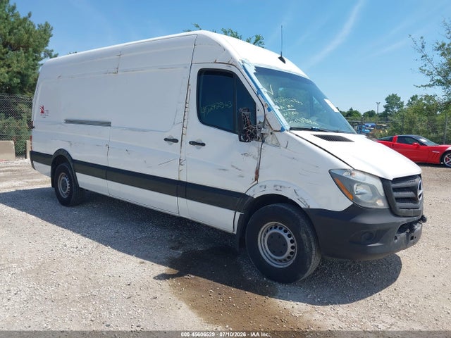 45606529 :رقم المزاد ، WD3PE8DC9F5954643 vin ، 2015 Mercedes-benz Sprinter 2500 High Roof مزاد بيع