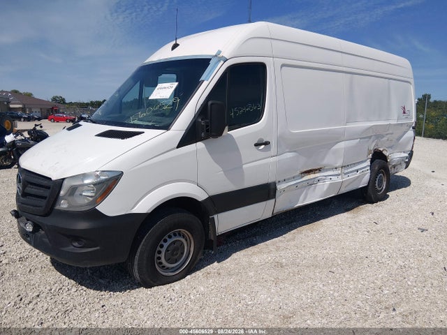 45606529 :رقم المزاد ، WD3PE8DC9F5954643 vin ، 2015 Mercedes-benz Sprinter 2500 High Roof مزاد بيع