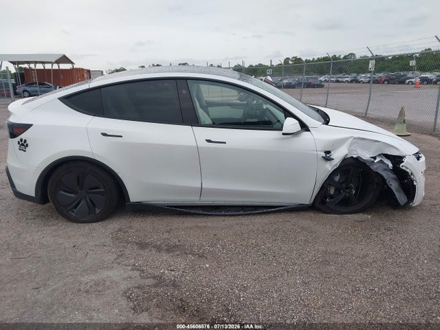 7SAYGDED5TF531026 Tesla Model Y Premium Rear-wheel Drive/rear-wheel Drive