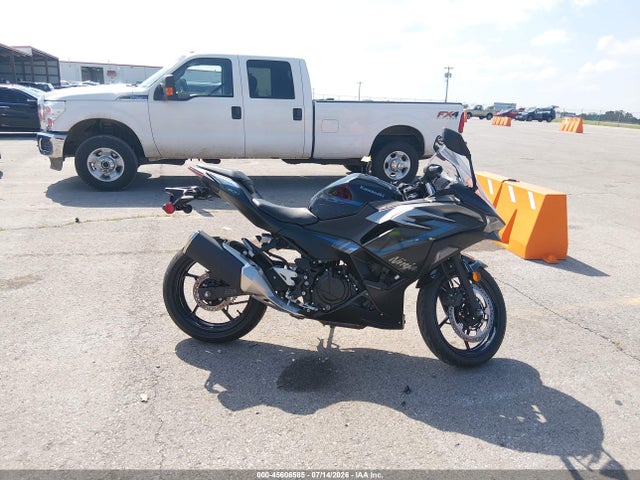 45606585 :رقم المزاد ، ML5EXGJ12SDA72571 vin ، 2025 Kawasaki Ex500 A/b مزاد بيع