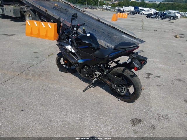 45606585 :رقم المزاد ، ML5EXGJ12SDA72571 vin ، 2025 Kawasaki Ex500 A/b مزاد بيع