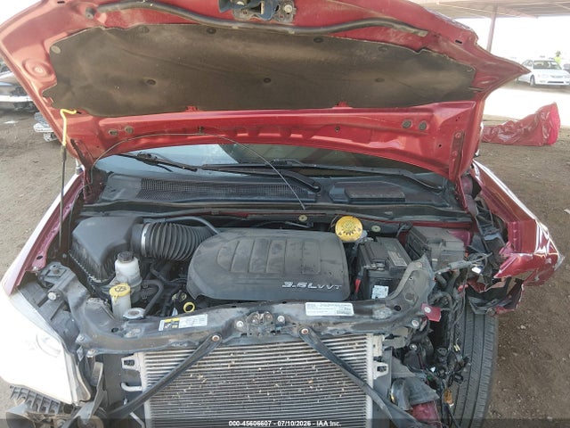 2C4RC1AG6GR199328 Chrysler Town &amp; Country Lx