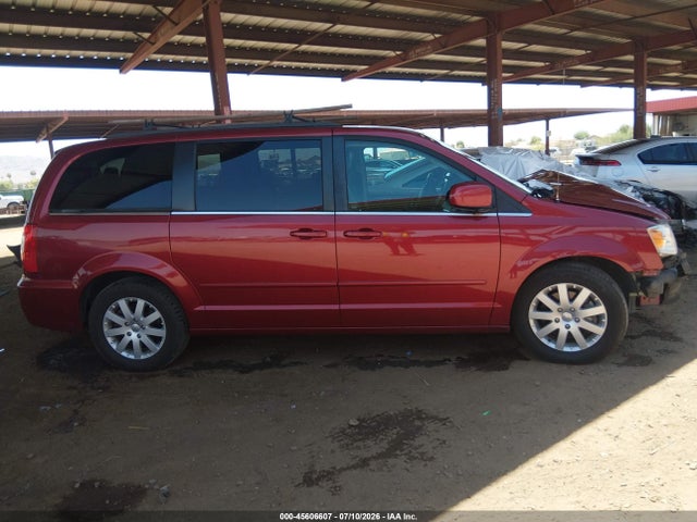 2C4RC1AG6GR199328 Chrysler Town &amp; Country Lx