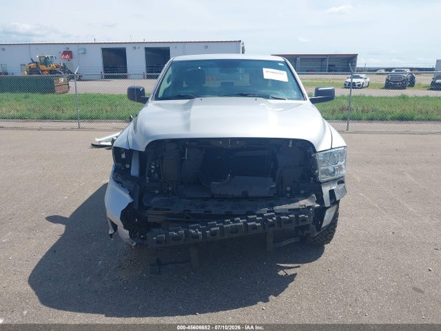 Продаж на аукціоні авто 2017 Ram 1500 Express  4x4 6'4 Box, vin: 1C6RR7FGXHS702666, номер лоту: 45606682