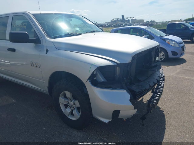 Продаж на аукціоні авто 2017 Ram 1500 Express  4x4 6'4 Box, vin: 1C6RR7FGXHS702666, номер лоту: 45606682