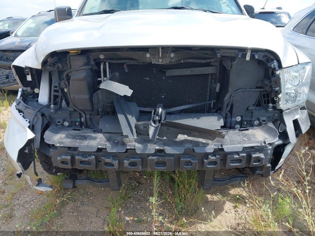 Продаж на аукціоні авто 2017 Ram 1500 Express  4x4 6'4 Box, vin: 1C6RR7FGXHS702666, номер лоту: 45606682