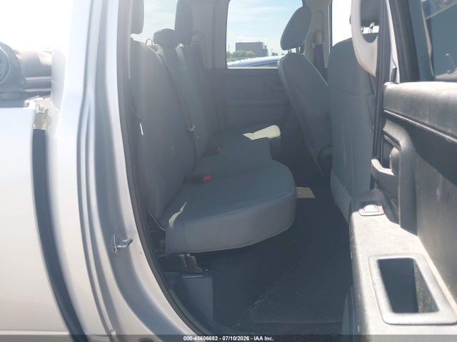 Продаж на аукціоні авто 2017 Ram 1500 Express  4x4 6'4 Box, vin: 1C6RR7FGXHS702666, номер лоту: 45606682