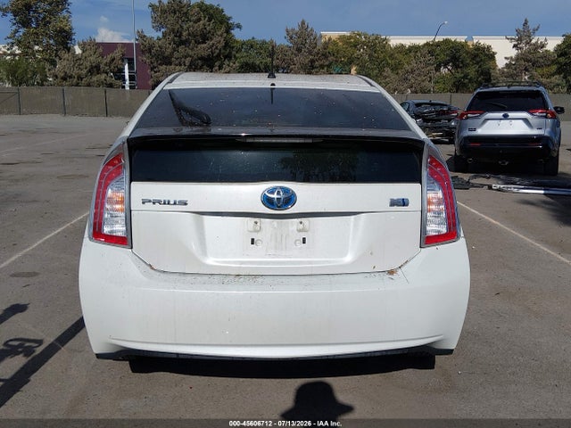 Toyota Prius Two 2014 JTDKN3DU1E1768130 Image 18