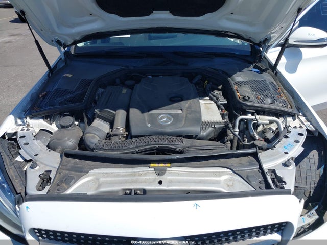 55SWF4KB2GU125588 Mercedes-Benz C 300 4matic