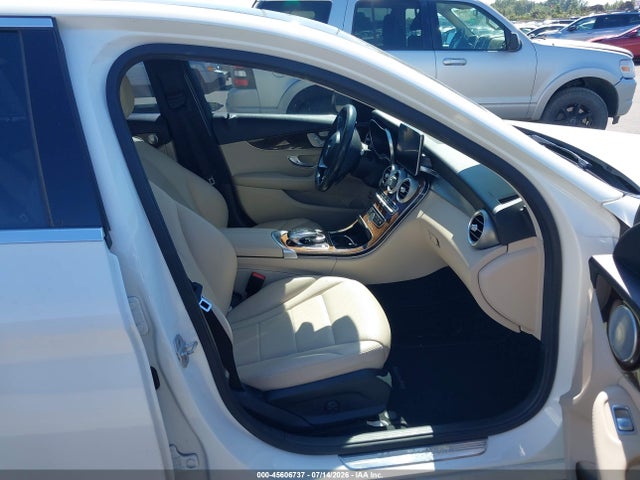 55SWF4KB2GU125588 Mercedes-Benz C 300 4matic
