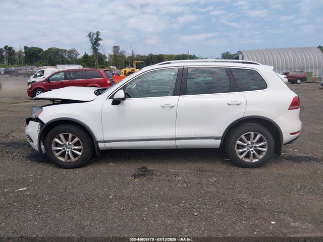 Продаж на аукціоні авто 2013 Volkswagen Touareg Vr6 Sport, vin: WVGEF9BPXDD004828, номер лоту: 45606779