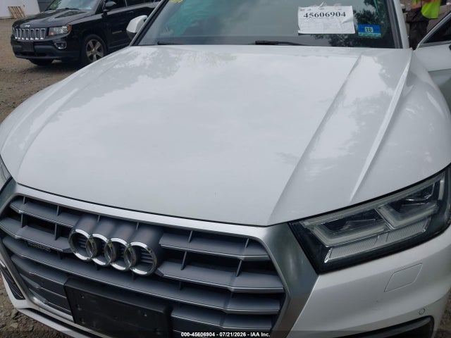 2018 Audi Q5 2.0t Premium/2.0t Tech Premium მანქანა იყიდება აუქციონზე, vin: WA1BNAFY9J2240838, აუქციონის ნომერი: 45606904
