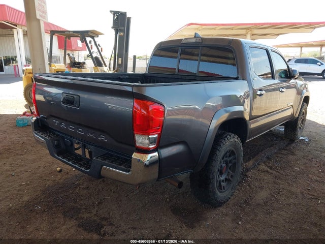 5TFAX5GN4HX093977 Toyota Tacoma Sr5