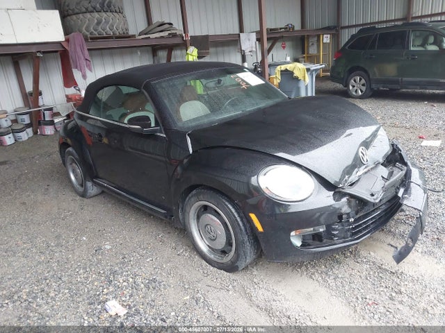 2015 Volkswagen Beetle 1.8t Classic მანქანა იყიდება აუქციონზე, vin: 3VW517AT5FM808416, აუქციონის ნომერი: 45607007
