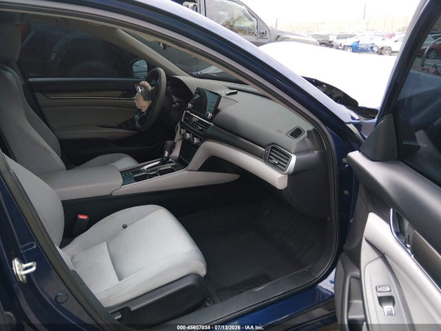 Auction sale of the 2018 Honda Accord Lx, vin: 1HGCV1F1XJA261105, lot number: 45607034