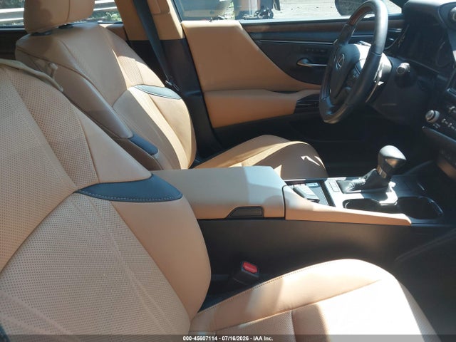 2024 Lexus Es 300h Ultra Luxury მანქანა იყიდება აუქციონზე, vin: 58AFA1C14RU039993, აუქციონის ნომერი: 45607114