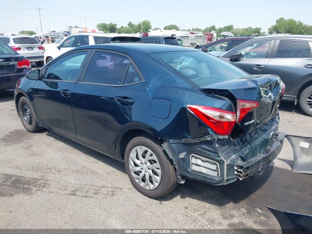 Toyota COROLLA LE 2018 2T1BURHE2JC978511 Image 3