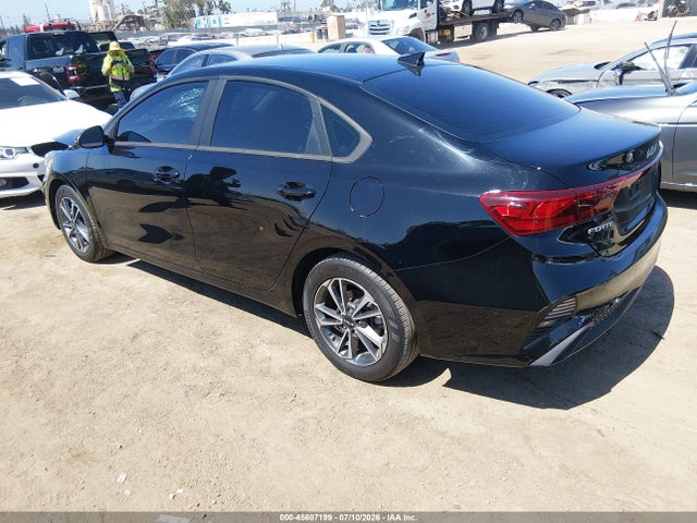 KIA Forte Lxs 2023 3KPF24AD4PE558447 Image 3