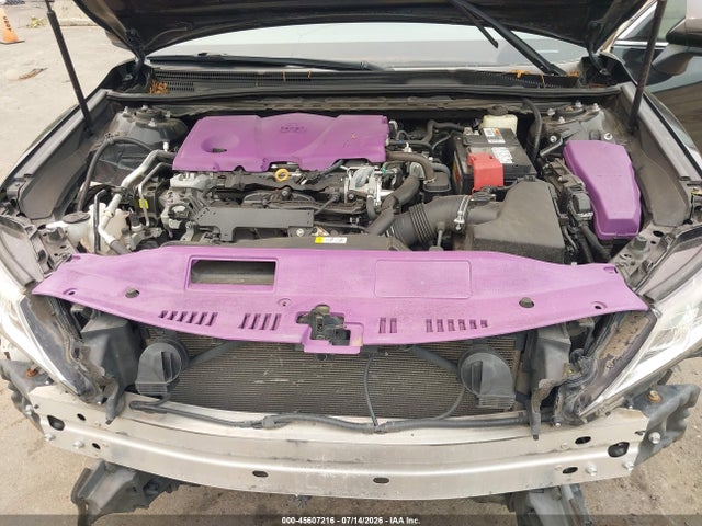 Продажа на аукционе авто 2018 Toyota Camry Se, vin: 4T1B11HK3JU594302, номер лота: 45607216