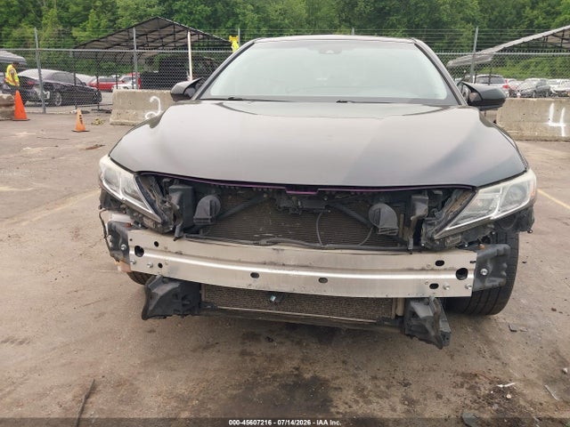 Продажа на аукционе авто 2018 Toyota Camry Se, vin: 4T1B11HK3JU594302, номер лота: 45607216