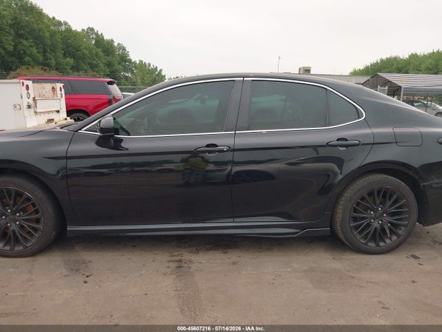 Продажа на аукционе авто 2018 Toyota Camry Se, vin: 4T1B11HK3JU594302, номер лота: 45607216