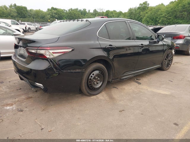 Продажа на аукционе авто 2018 Toyota Camry Se, vin: 4T1B11HK3JU594302, номер лота: 45607216