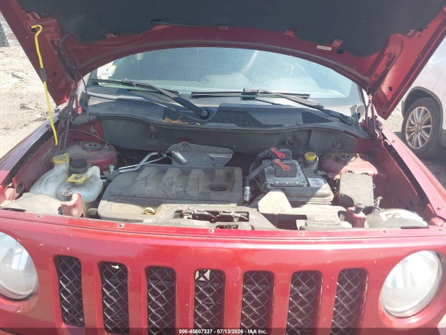 1C4NJRFB2ED713952 Jeep Patriot Latitude