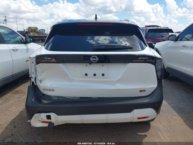 2026 Nissan Kicks Sr მანქანა იყიდება აუქციონზე, vin: 3N8AP6DC1TL329907, აუქციონის ნომერი: 45607342