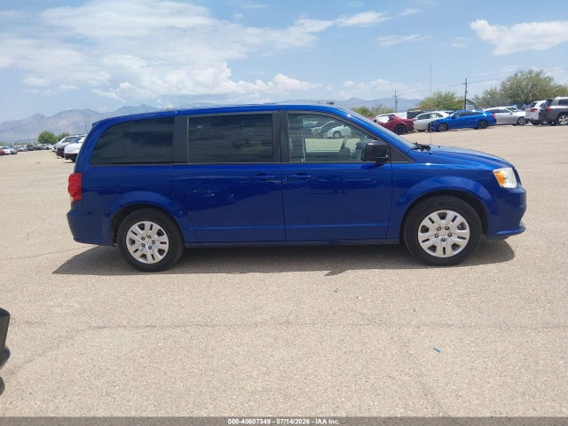 2C4RDGBG2JR296810 Dodge Grand Caravan Se