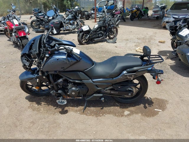 JH2RC6902GK200159 Honda CTX700